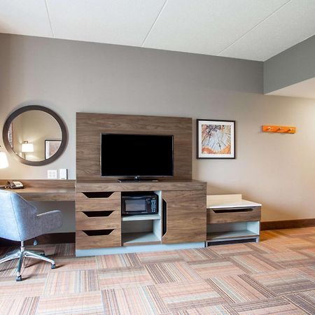 Hampton Inn Watertown Ngoại thất bức ảnh
