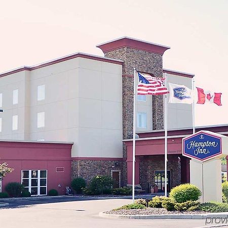 Hampton Inn Watertown Ngoại thất bức ảnh
