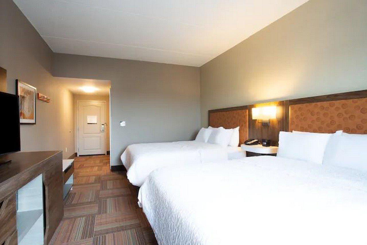Hampton Inn Watertown Ngoại thất bức ảnh