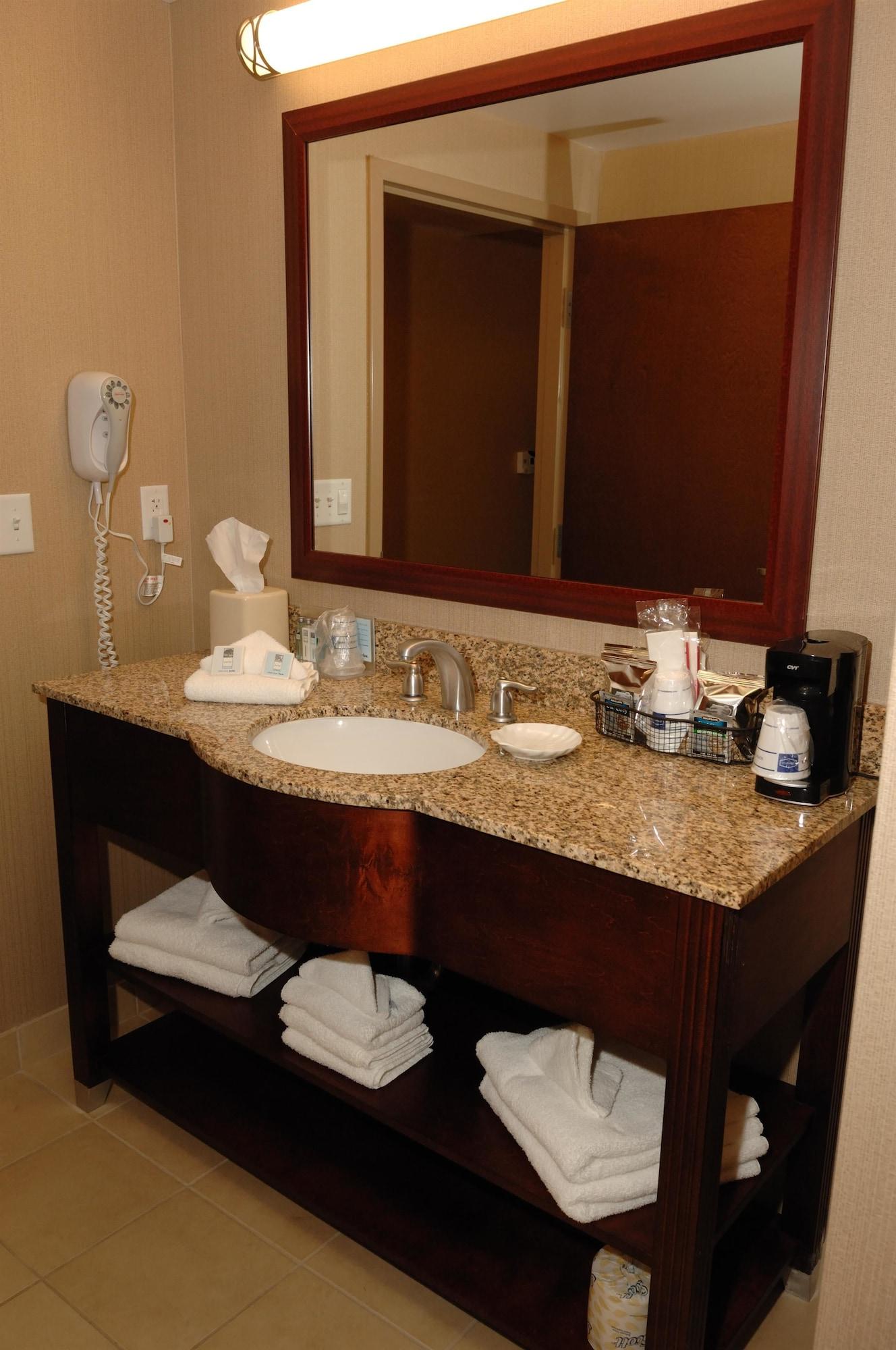 Hampton Inn Watertown Ngoại thất bức ảnh
