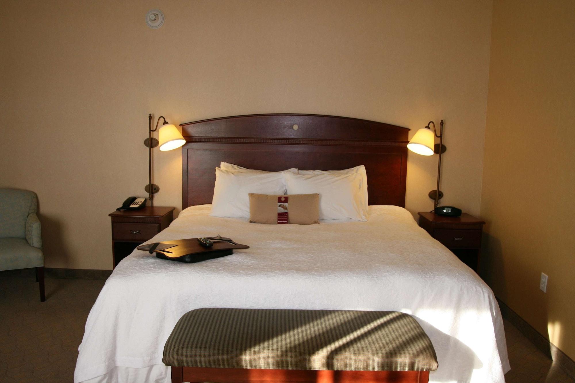 Hampton Inn Watertown Ngoại thất bức ảnh