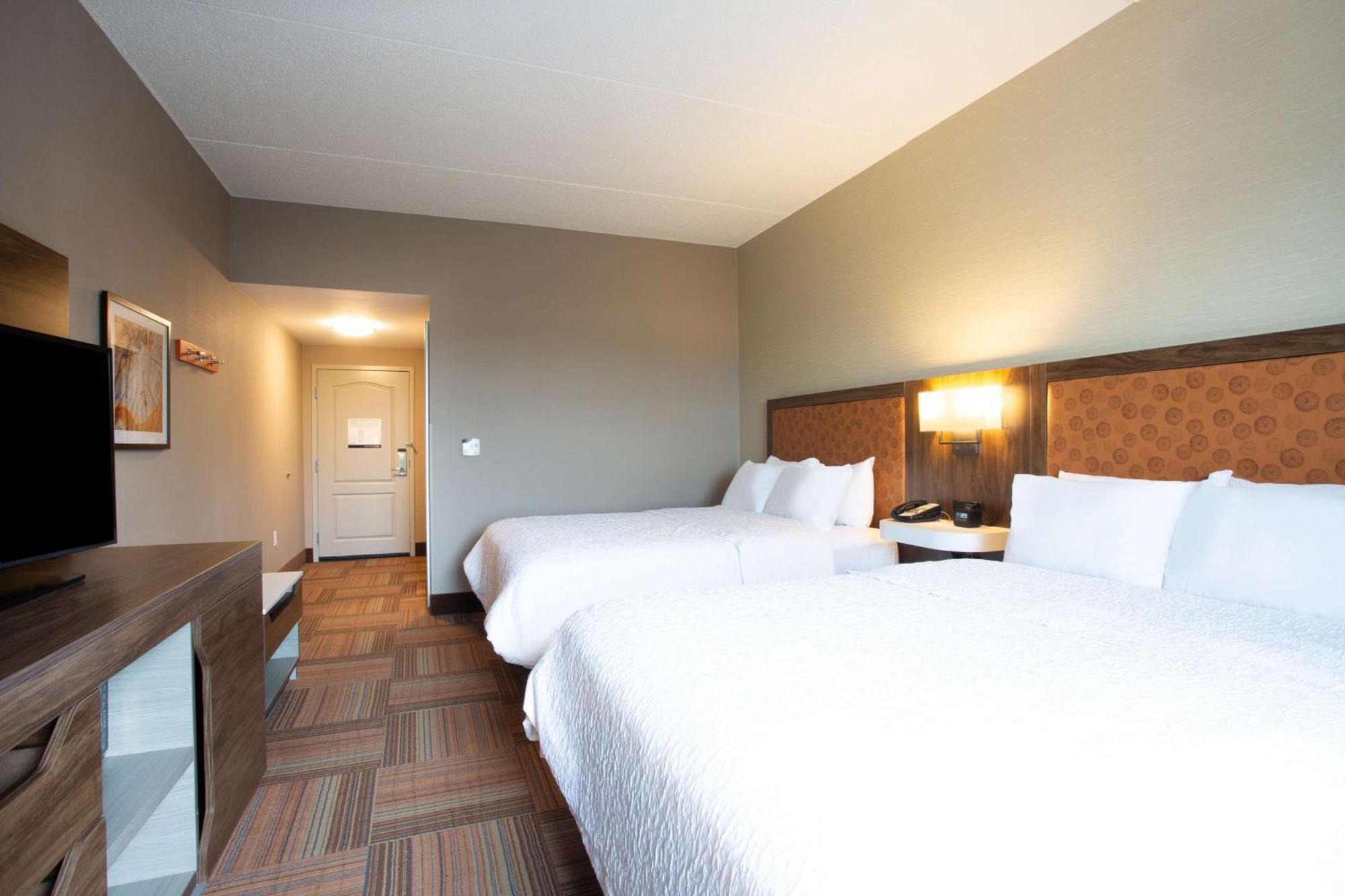 Hampton Inn Watertown Ngoại thất bức ảnh