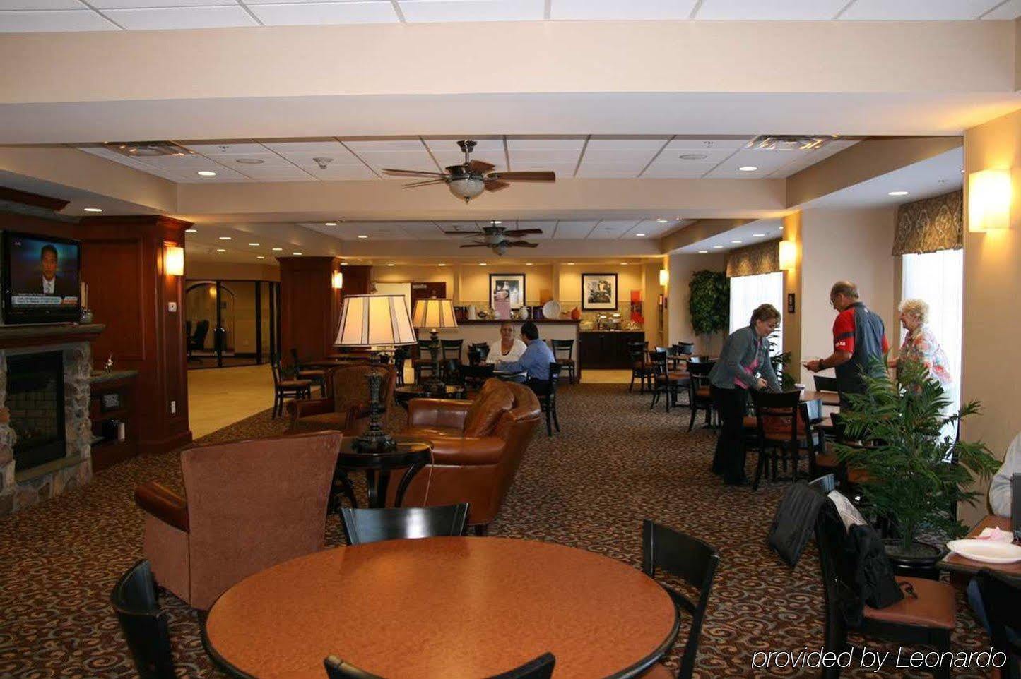 Hampton Inn Watertown Nhà hàng bức ảnh